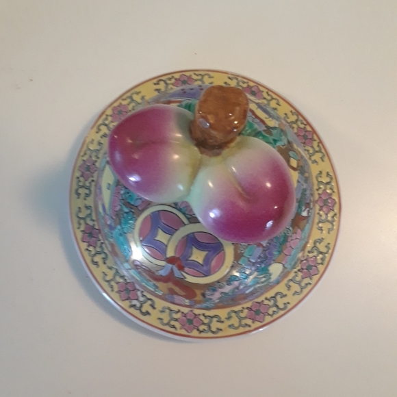 Famille Rose Antique Urn PRICE FIRM! - Picture 6 of 7